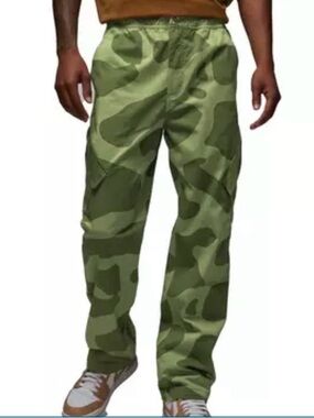 Jordan essentials camo. Chicago elephant print